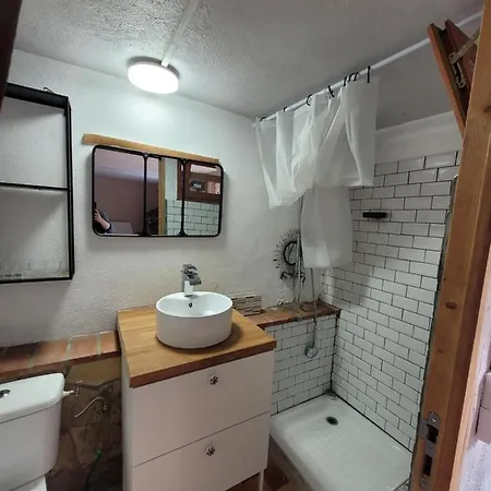 Superbe Studio Proches Toutes Commodites Place Du Marche De St Roch Апартаменты Ницца